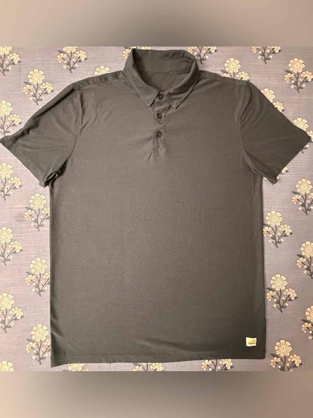 Vuori Strato Tech Polo – Men’s Size S – Navy Heather – EUC